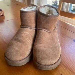 UGG Classic Mini Boot